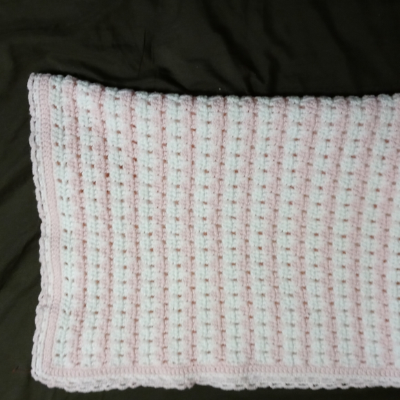 πTWO HANDMADE CROCHET THROW πΆ - Picture 8 of 16
